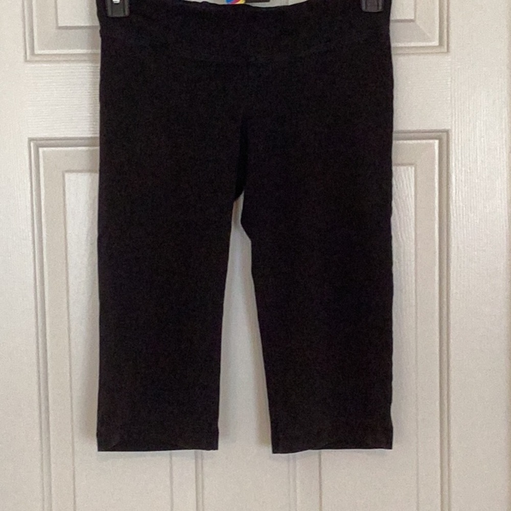 Avani Black Capri Leggings Sz M